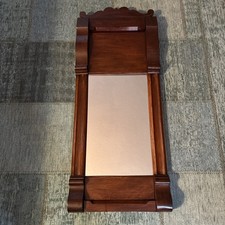 kleiner Biedermeierspiegel um 1850 Nussbaum/ Kiefer mit Giebel