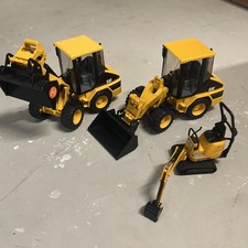 Bruder Cat Schaufelbagger und JCB Minibagger