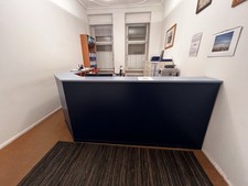 Empfangstresen aus Holz  