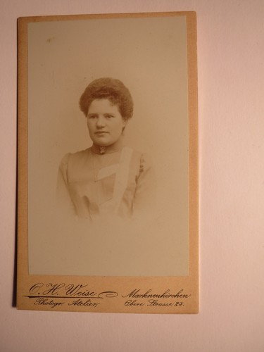Markneukirchen frau - markneukirchen,