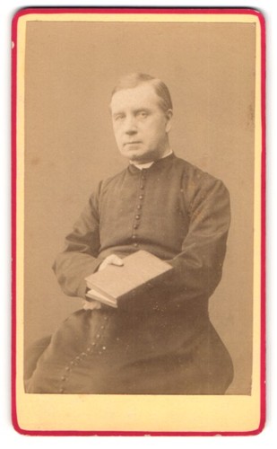 Fotografie pastor talar - fotografie,