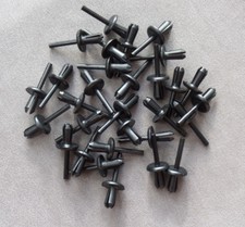 15X SPREIZNIETEN STOßSTANGEN