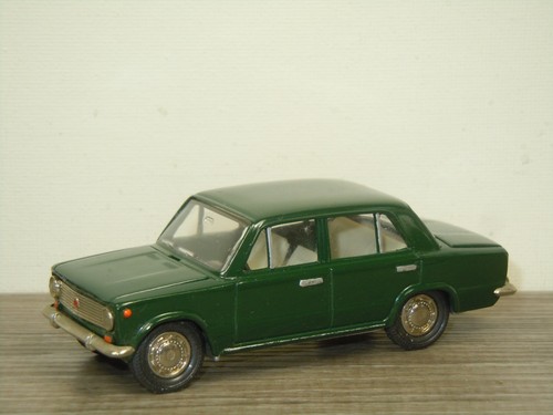 Lada 2101 saloon - saloon,