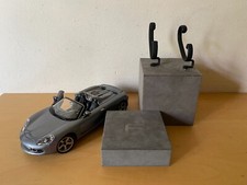 Supports + Car Porsche Design