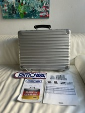 RIMOWA Classic Flight
