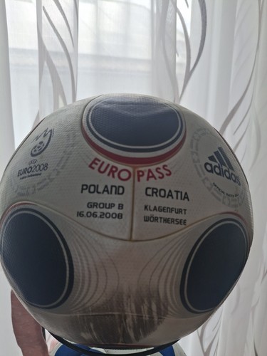 Match used adidas europass - match,