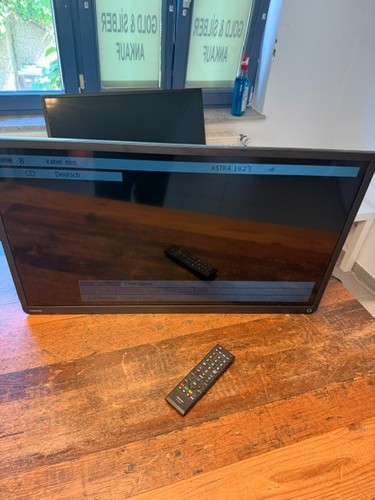 Toshiba led colour 32w2441d - toshiba,