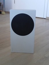 Ich Verkaufe Meine Xbox Seriers S (3Jahre) Mit Kabel (512gb)