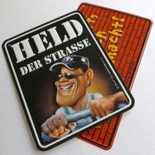 HELD DER STRASSE ~ LACHT KAPUTT... 2 St. Blechschilder PERFEKT Schumi Karikatur