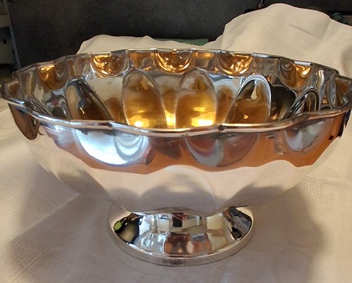 Versilberte schale mit - schale,