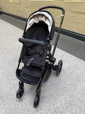 Joolz Day+ Kinderwagen Brilliant Black Babywanne Fußsack Regenschutz