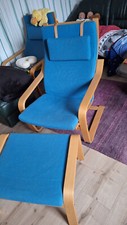  2 IKEA Schwingstühle und 1  Fussbank hellblau, fast neu