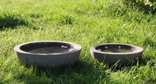 tiefe Schale Vogeltränke