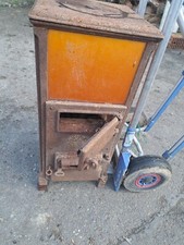 Alter Holz Kohle Ofen Funktionstüchtig