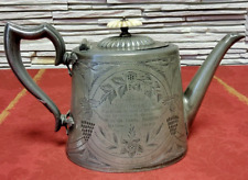 Antike Teekanne mit Gravur von 1900 aus England -  versilbert