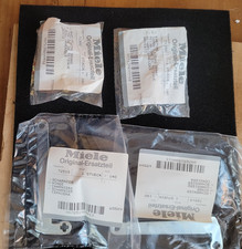 Je 2 Stück Miele Scharnier Mnr. 72515 und Rastung Mnr. 71382 für Backofen H600