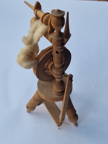 Altes puppen miniatur spinnrad - puppen,