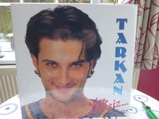 TARKAN AYine sensiz, Star of