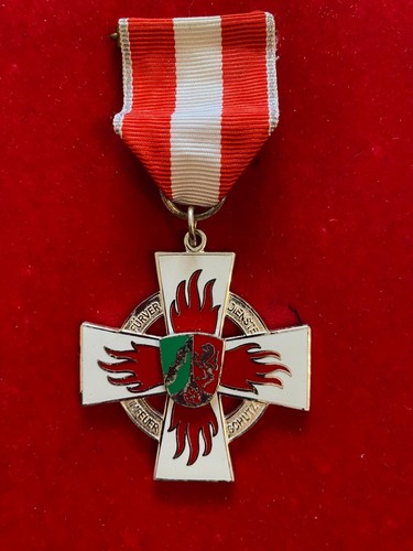 Feuerwehrehrenzeichen-Feuerweh