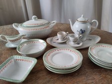 Schönes altes Puppen Geschirr Service Porzellan Konvolut
