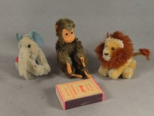3 x SCHUKO / HERMANN kleine Plüschtiere Affe Elefant Löwe