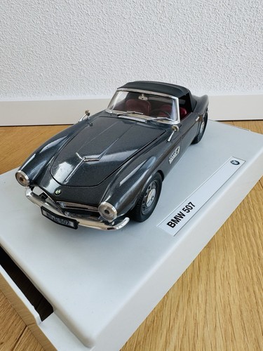 Bmw 507 roadster revell - 1:18,