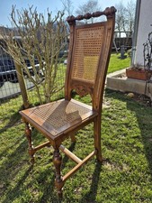 Antiker Stuhl mit Wiener