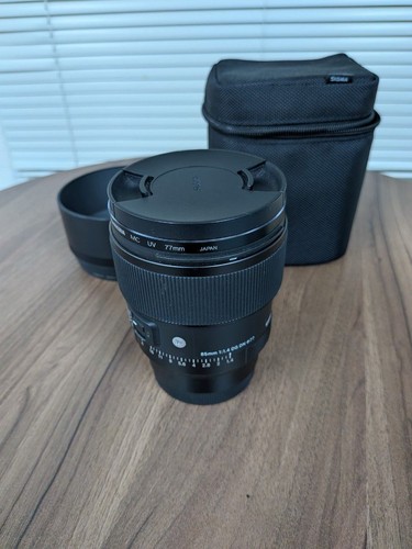 Sigma 85mm dn art - f1.4,