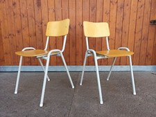 Designer Stahlrohr Stapelstuhl