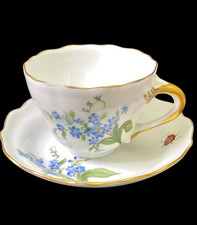 Mokkatasse mit untertasse - ,