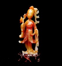 Statuette Guanyin aus Karneol