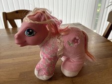Vintage My Little Pony Stofftier aus 2004 Plüsch Figur mit Sound Hasbro Pferd