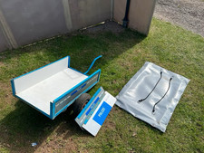 Einzigartiger Go-Kart Anhänger im Polizeidesign