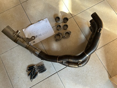 Akrapovic full exhaust - 1/2,