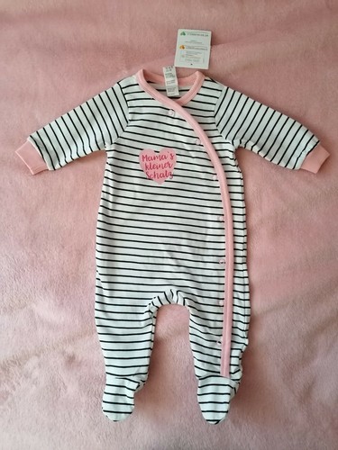 Niedlicher mädchen baby - niedlicher,