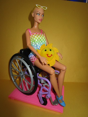 Bz18 barbie mit rollstuhl - bz18)barbie,