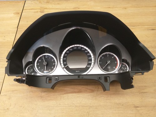 Mercedes w212 s212 2010 - mercedes,