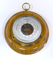 schönes altes Barometer 