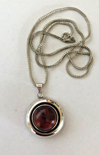 N.E.From Anhänger mit Kette