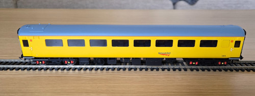 Hornby r4946 network rail mk2f - hornby,