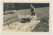 Soldat mit Motorrad Krad