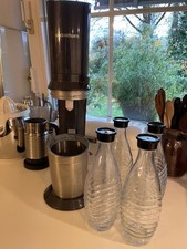 sodastream crystal 2.0 Titan mit 4 Original -Wasserflaschen, voll funktionsfähig