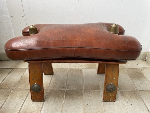 Antique vintage camel - , pharo