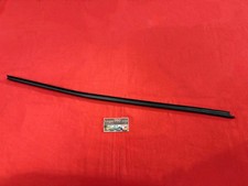 Dichtung Fahrertür Fenster außen Fensterschacht VW Bus T4 links (W701-837-703A)