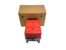 Sew-Eurodrive MOVITRAC 31C008-503-4-00 Frequenzumrichter 0...400Hz 2,5A 1,8kVA