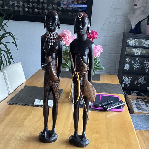 Afrikanische holzfiguren im - 2,