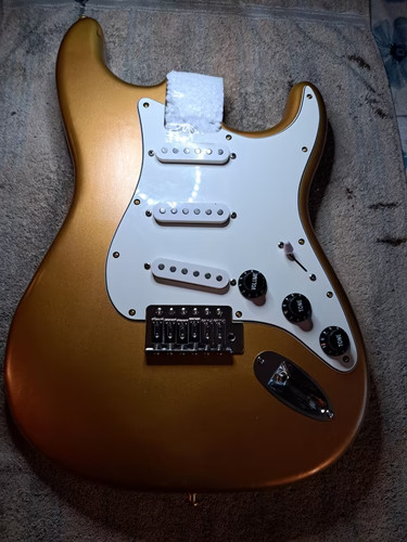 Fender squier stratocaster - squier,