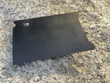 Abdeckung / Blende links neben Nebelscheinwerfer für BMW E28  1888653