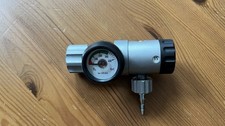 Sauerstoff Druckminderer und Flowregler - Rettungsdienst - Feuerwehr