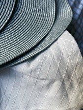 4 runde Tischsets mit farblich passendem Läufer